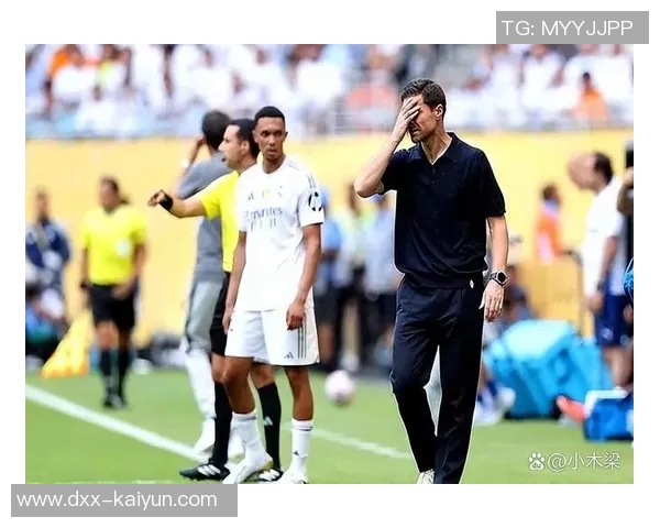 阿隆索：罗德里戈在禁区里倒地，裁判没看回放挺让人惊讶的