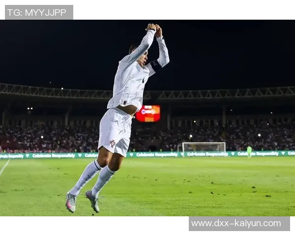 马丁内斯：C罗被罚下主要因为他太有激情；我们必须自我批评